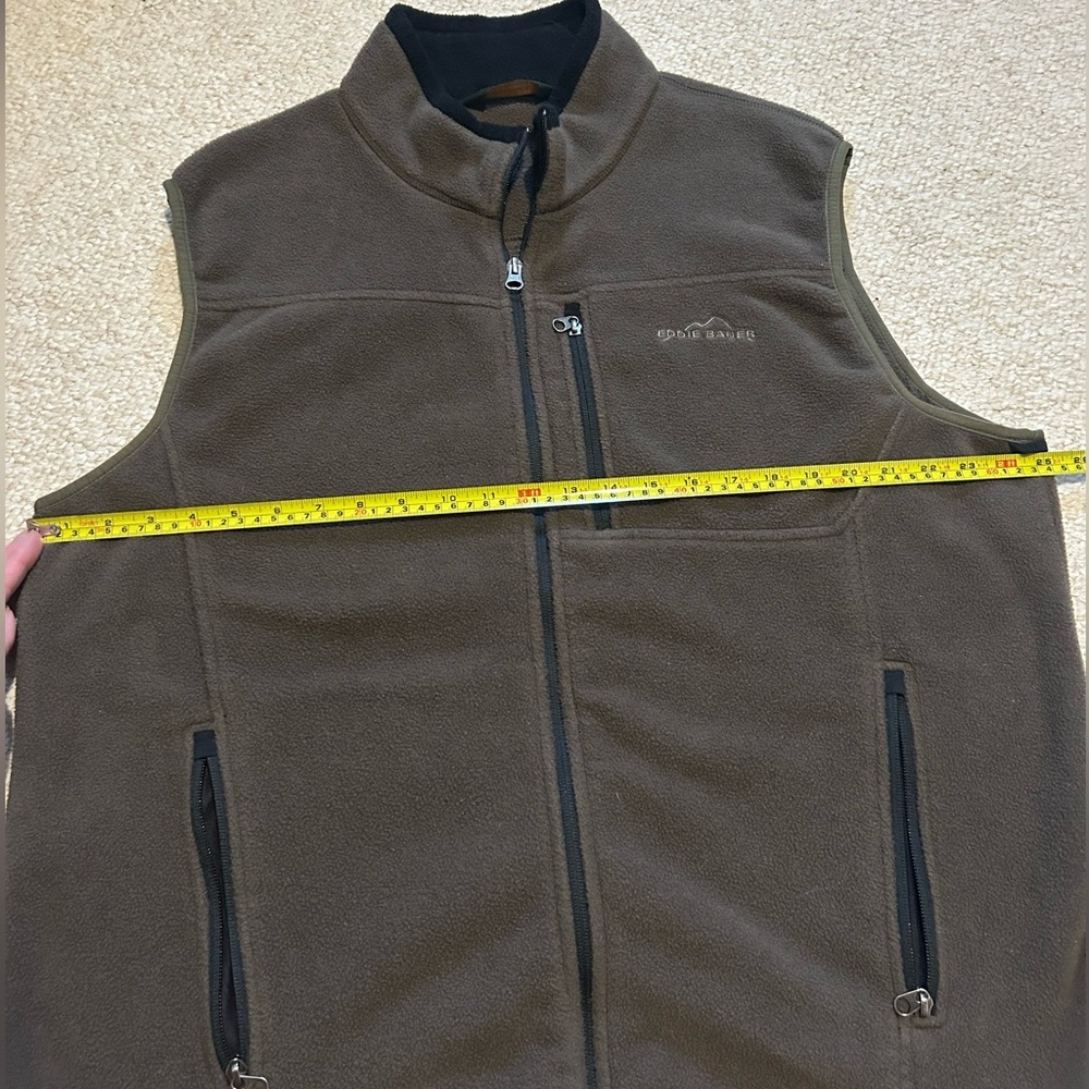 Eddie Bauer Polartec Fleece Vest. Size XL. Brown with Black Zip/Collar. - Picture 9 of 9